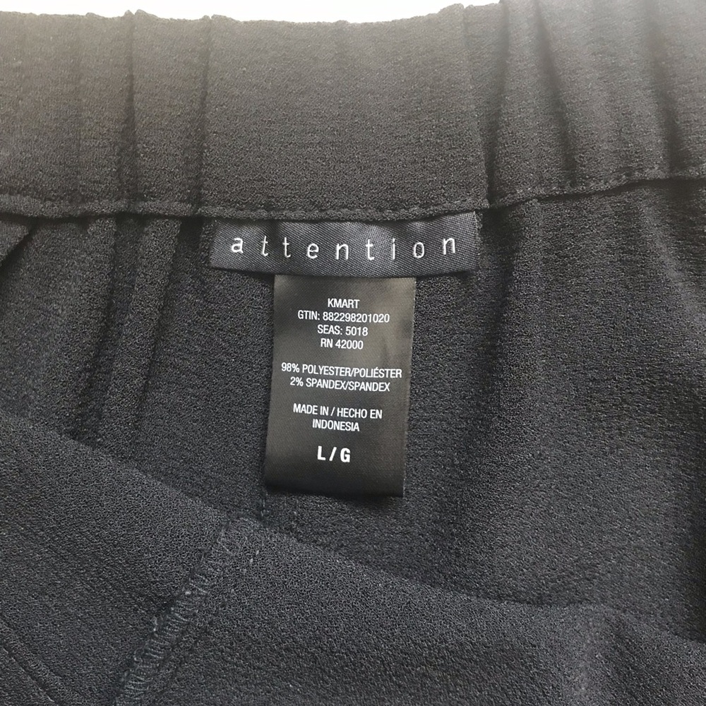 Kmart Attention Women's Black Capri Pants With Pockets & Zipper (Large 12 - 14) - Picture 3 of 3